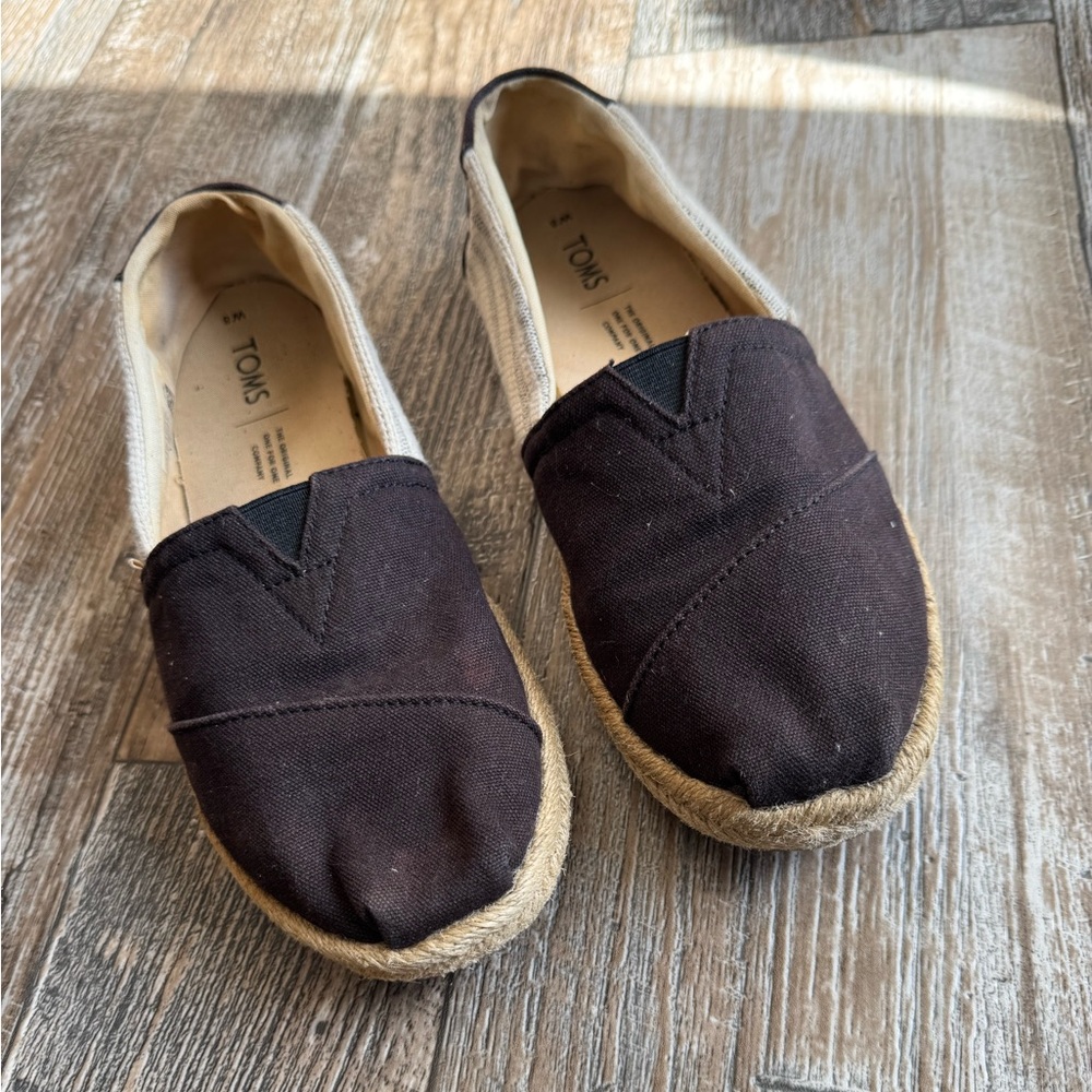 TOMS Classic Alpargata 1.0 Printed Espadrille size 8 - Black Canvas Shoe